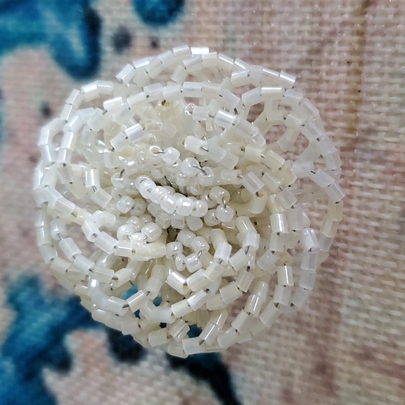 Vintage Beaded Flower Cluster Ring - Picture 5 of 16